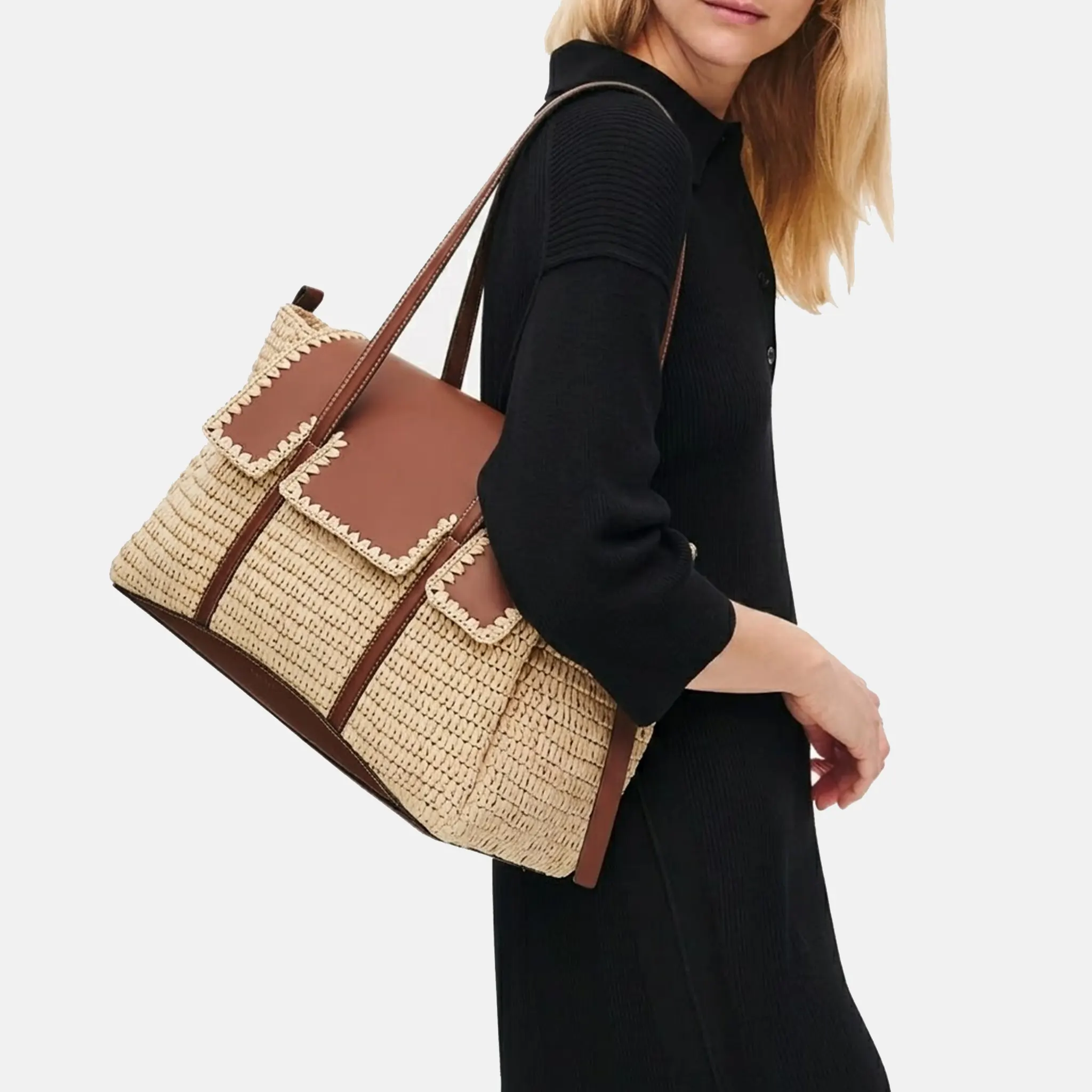 Chancery Medium Shoulder Bag