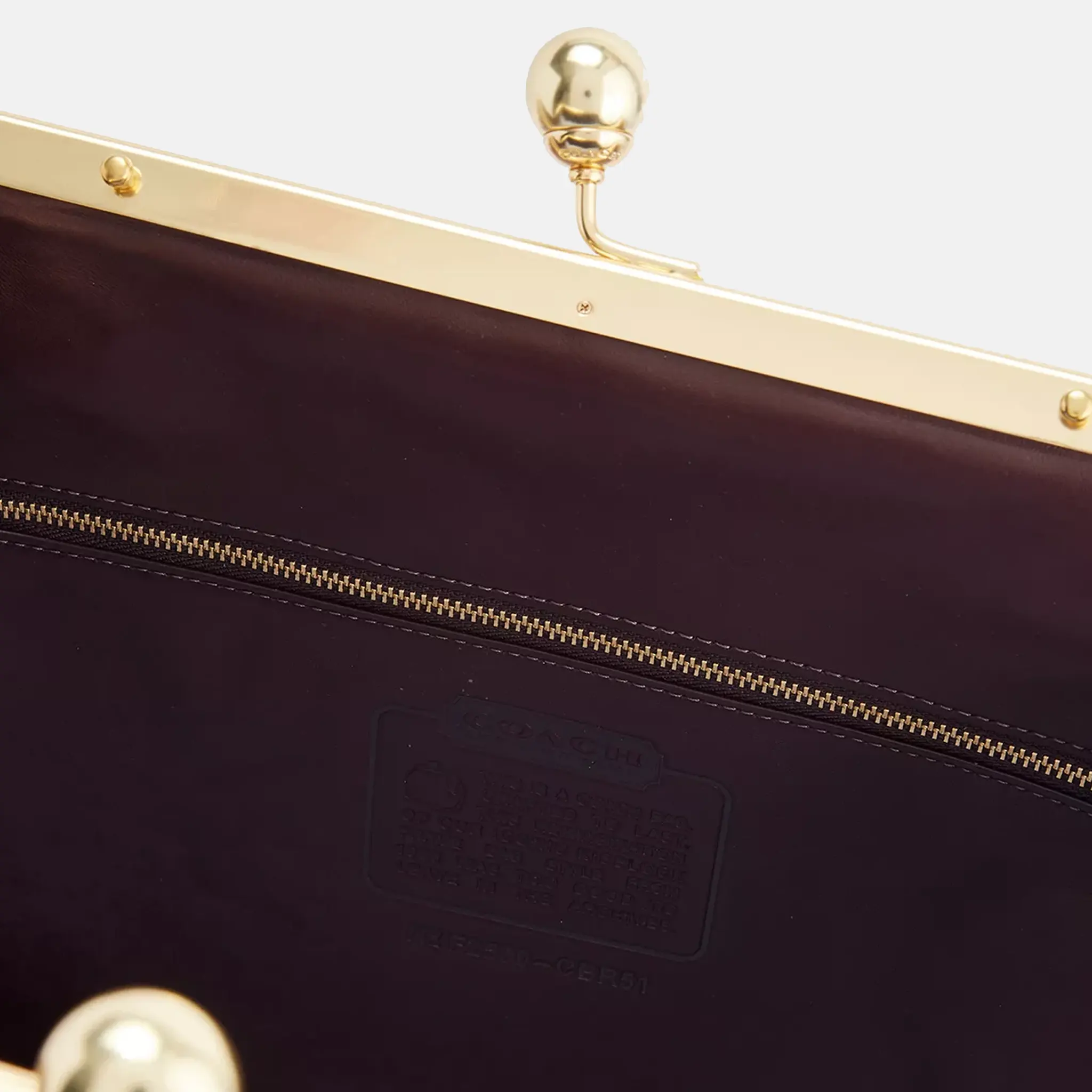 Large Kisslock Frame Leather Shoulder Bag Inside