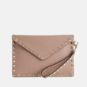 VALENTINO GARAVANI Rockstud Leather POUDRE Clutch