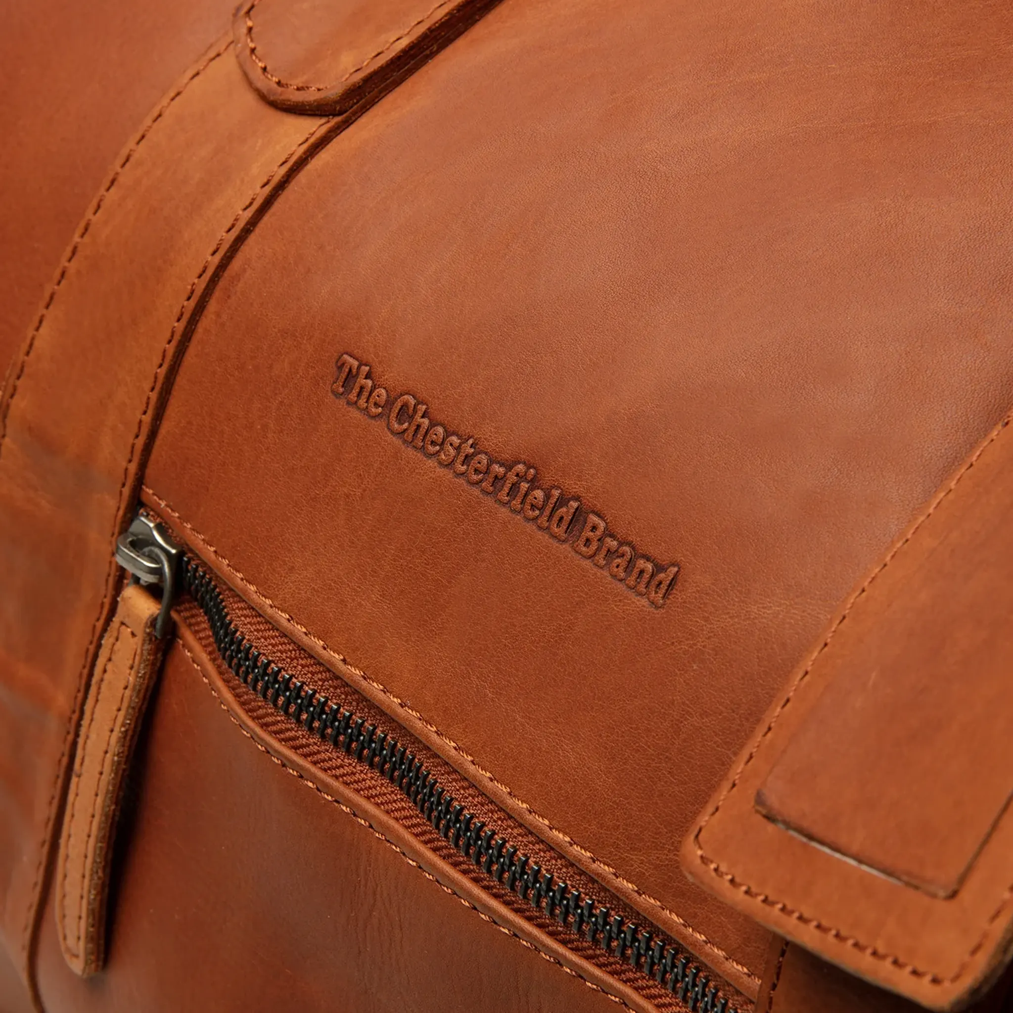 Portsmouth Cognac Leather Travel Bag - Image 6