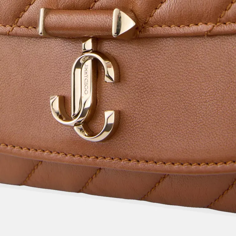 Curve Leather Wallet Chain close