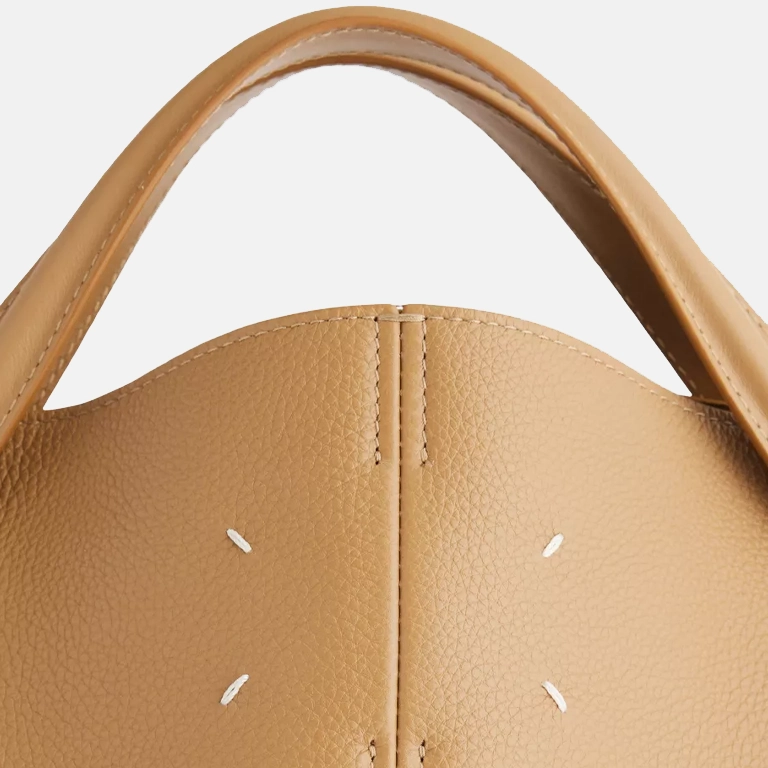 Dress-Age Medium brown Leather Tote Bag close