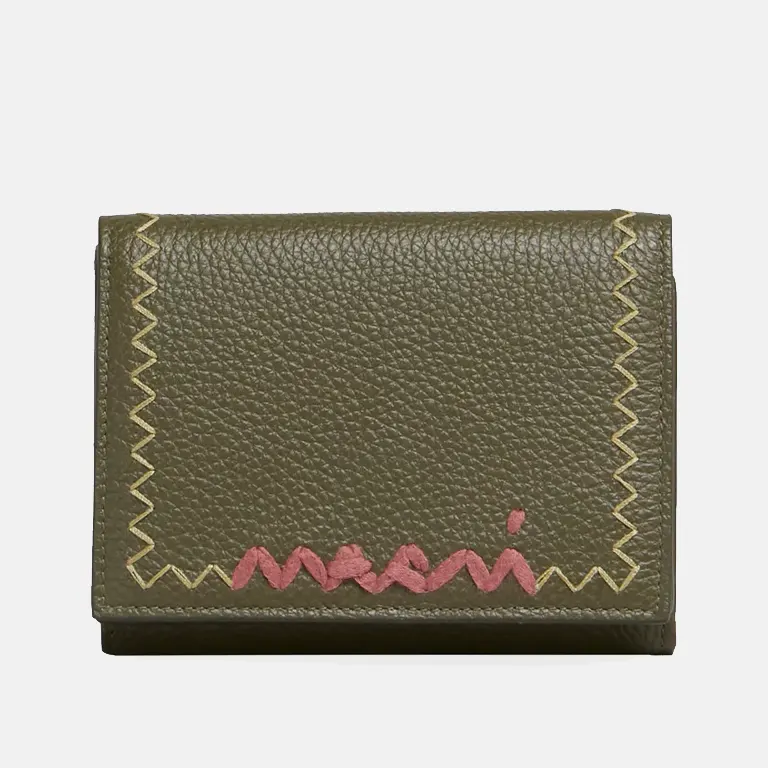 green-embroidered-leather-wallet