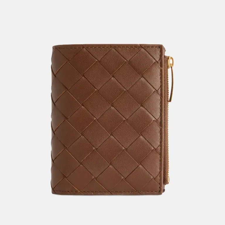 brown-bi-fold-leather-wallet