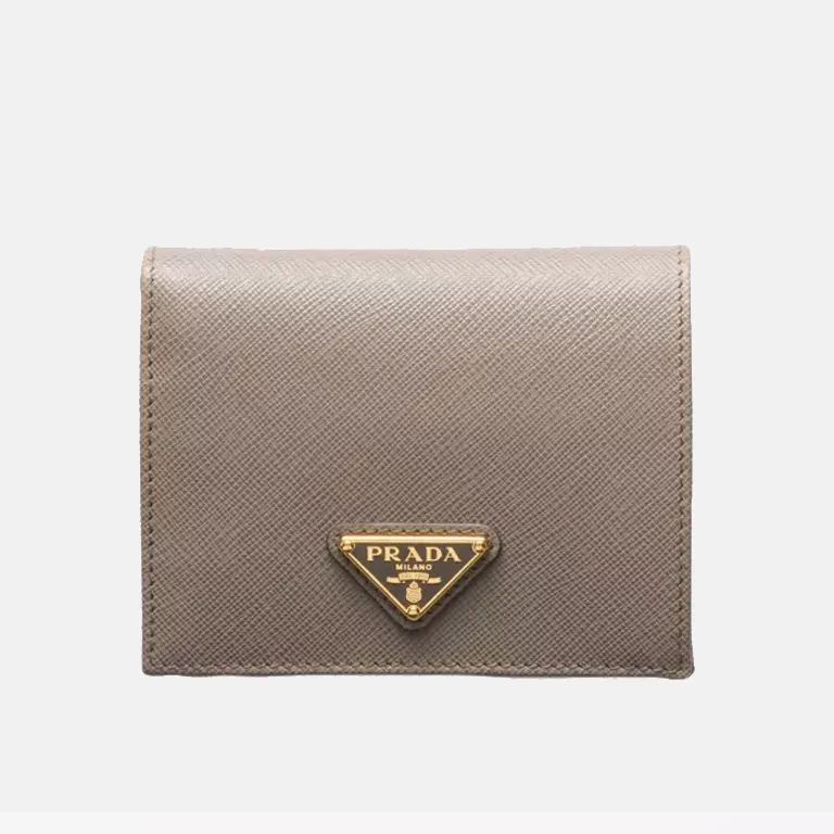 logo-plaque-small-saffiano-leather-wallet
