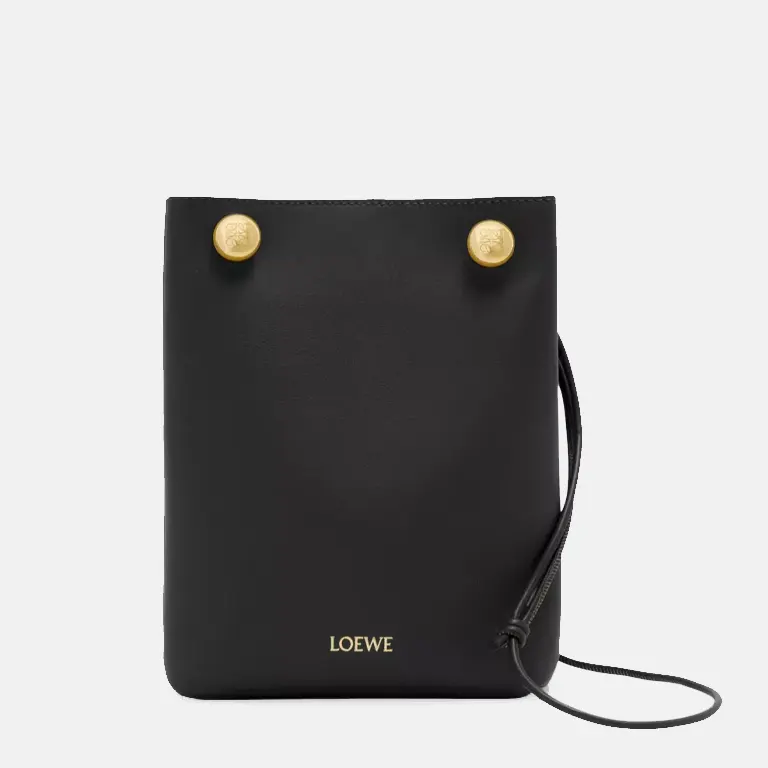 pebble-black-leather-crossbody-bag