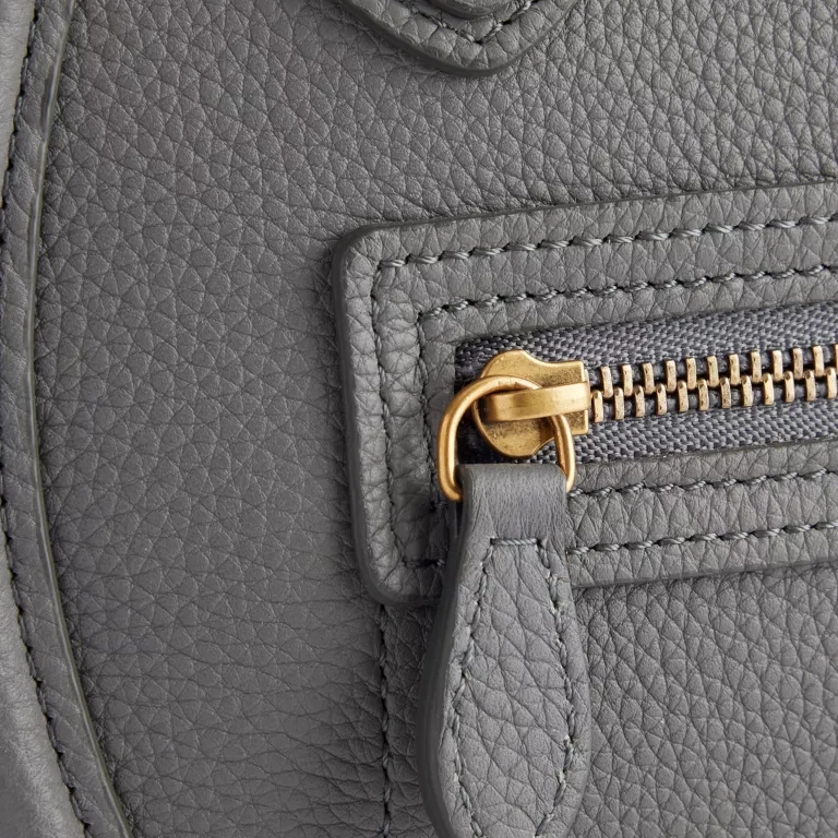 Pre-Loved Celine Nano Luggage Leather Tote Bag zipper