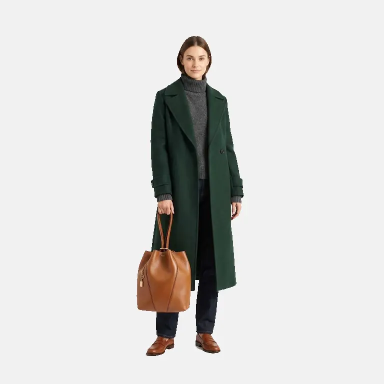 Spin medium leather tote bag model