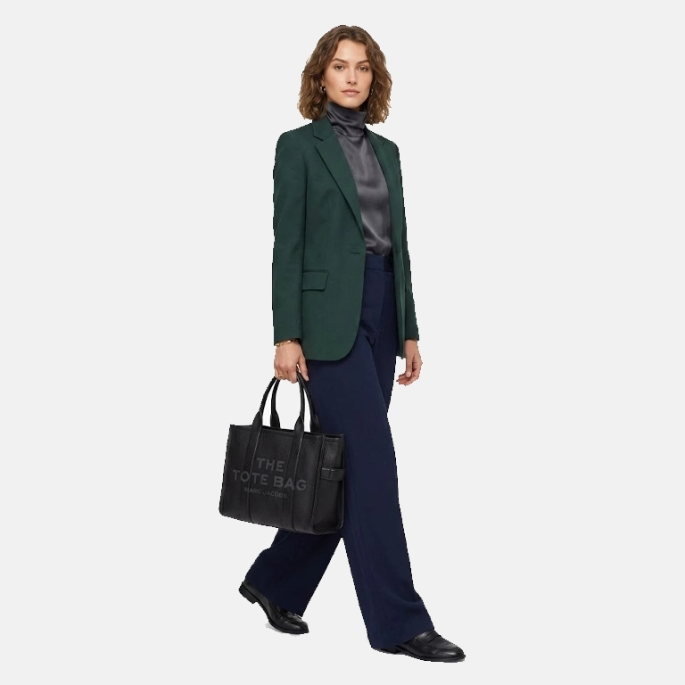 The Leather Large Tote Bagmodel