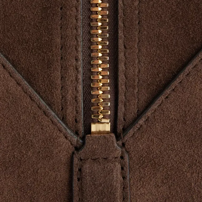 Antigona East-West Leather Shoulder Bag zipper